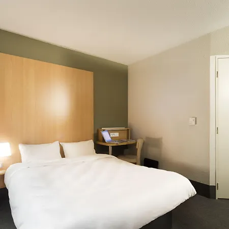 Cambo Hotel
